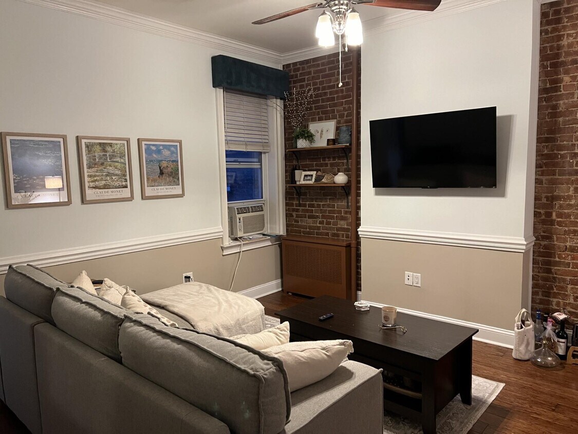 Foto principal - 931 Willow Ave