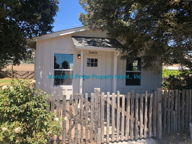 Building Photo - East Lake Ranch, LLC