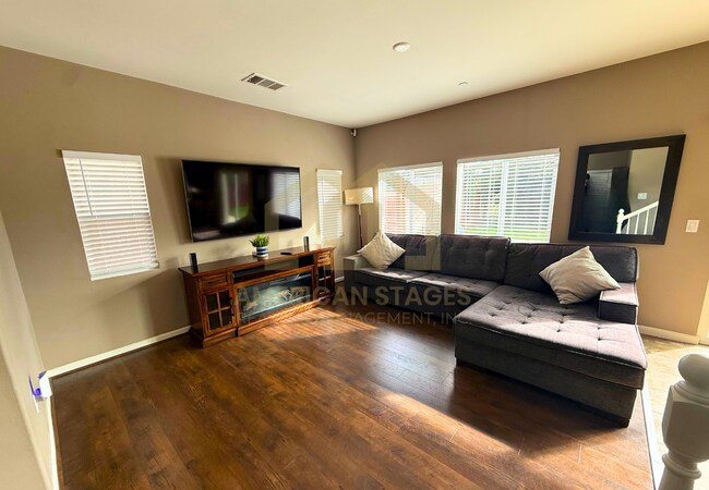 Foto del edificio - 2050 Green Ridge Cir