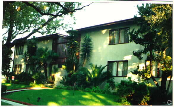 Primary Photo - 1443 Rock Glen Ave
