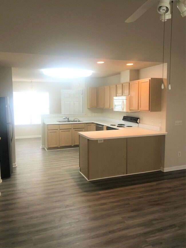 Building Photo - NORTHCHASE