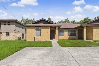 Building Photo - 1605 Hazelwood St