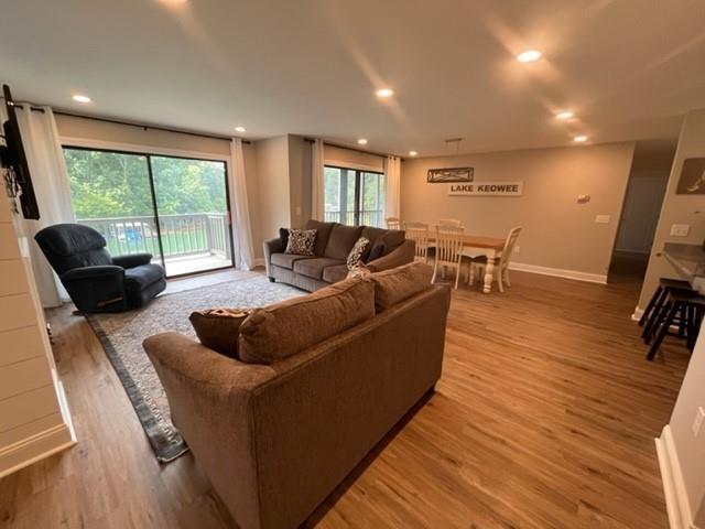 Foto del edificio - 706 Loran Pointe Cir