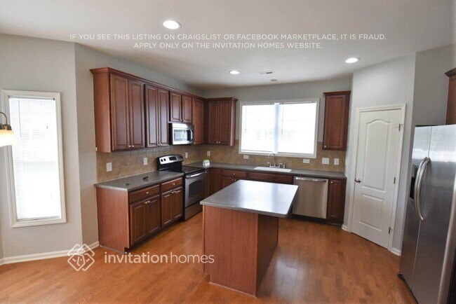 Foto del edificio - 3116 Landing Falls Ln