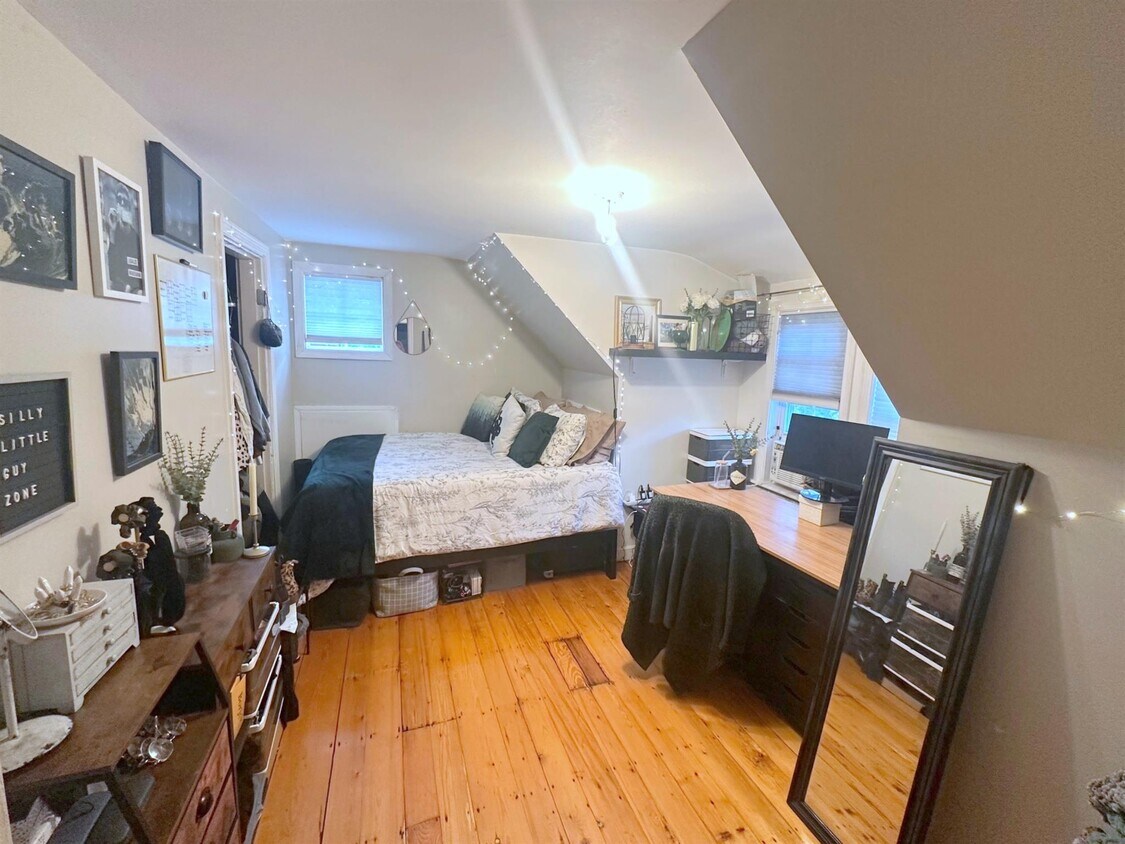 Primary Photo - 30 Rogers Ave