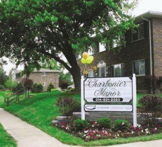 Charbonier Manor