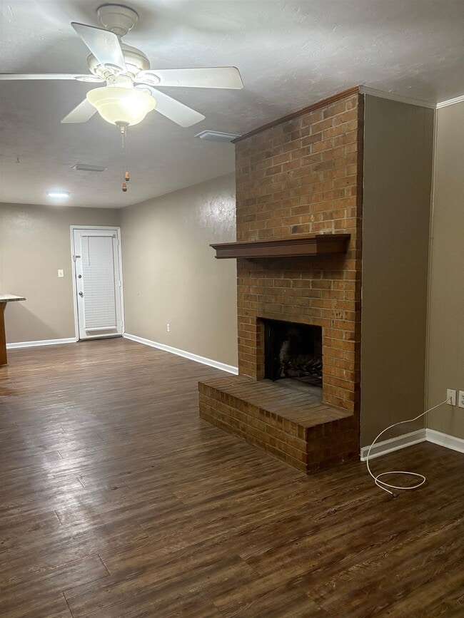 Building Photo - 3463 Fred George Rd