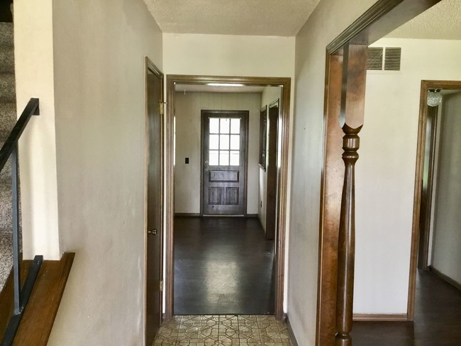 Building Photo - 4 br, 2 bath House - 7236 Skylark Lane