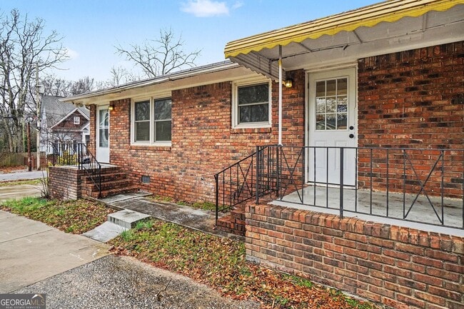 Foto del edificio - 2874 Cheney St