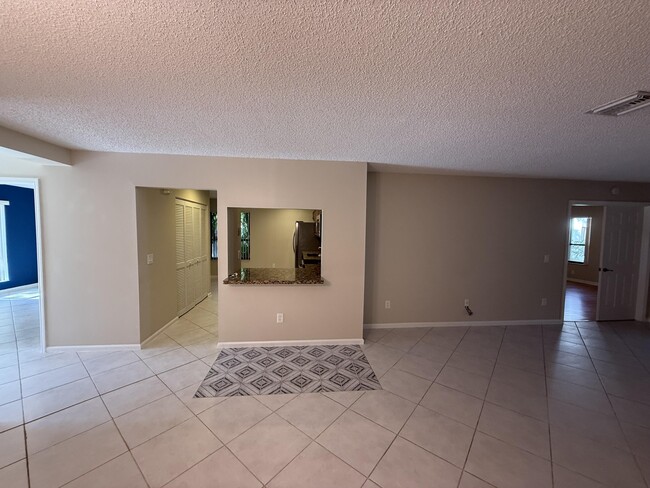 Foto del edificio - 9280 Sable Ridge Cir