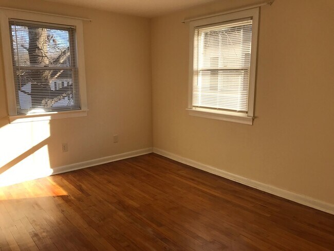 Building Photo - 713 Wade Ave