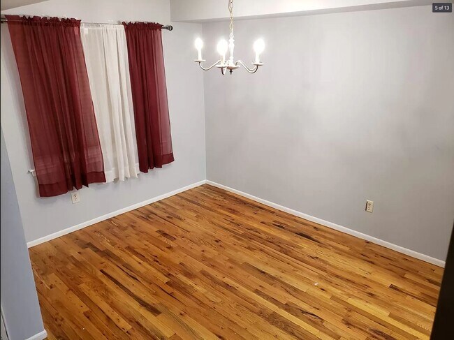 Dining Room - 1924 Old Stone Mill Dr