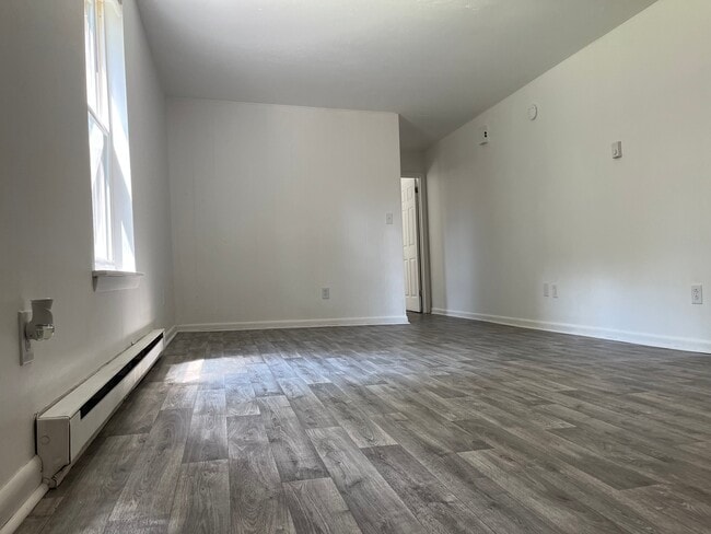 Building Photo - 145 Hendricks Blvd