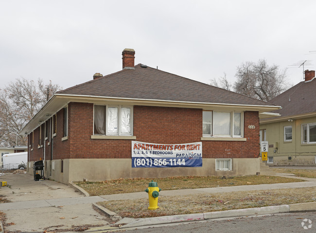 Building Photo - Charlesworth Apartments