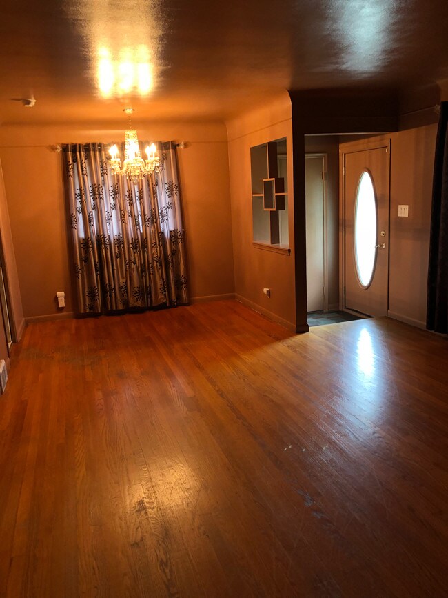 Building Photo - 14128 Salem