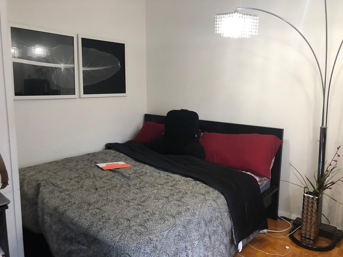 Primary Photo - 304 W 34th St