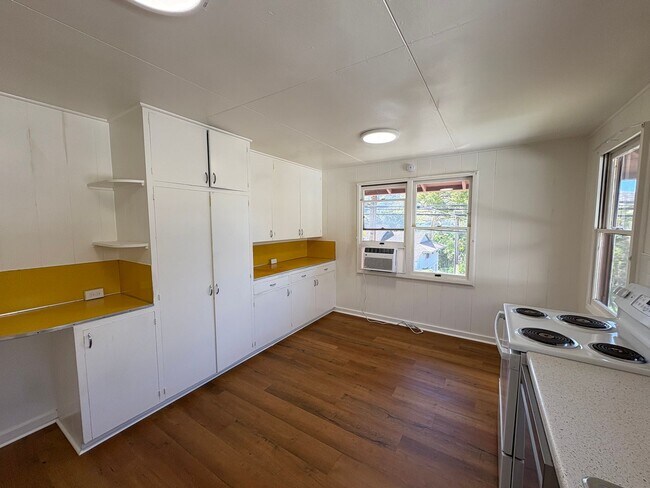 Foto del edificio - Charming 3 bedroom, 1 bath home in Manoa!