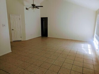 Foto del edificio - 4607 Bridgeview Ln