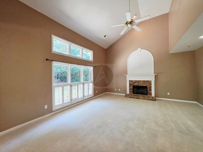 Foto del edificio - 236 Flagstone Way