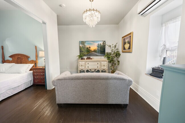 Sala de estar - 217 N Sibley Ave