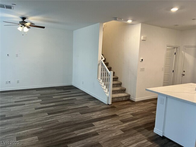 Foto del edificio - 7360 N Decatur Blvd