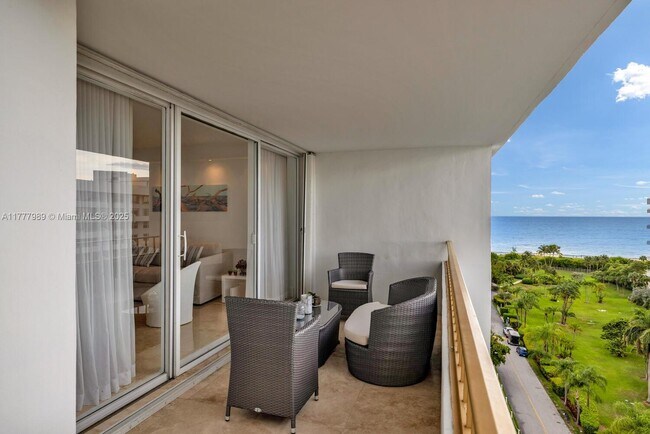 Foto del edificio - 155 Ocean Ln Dr