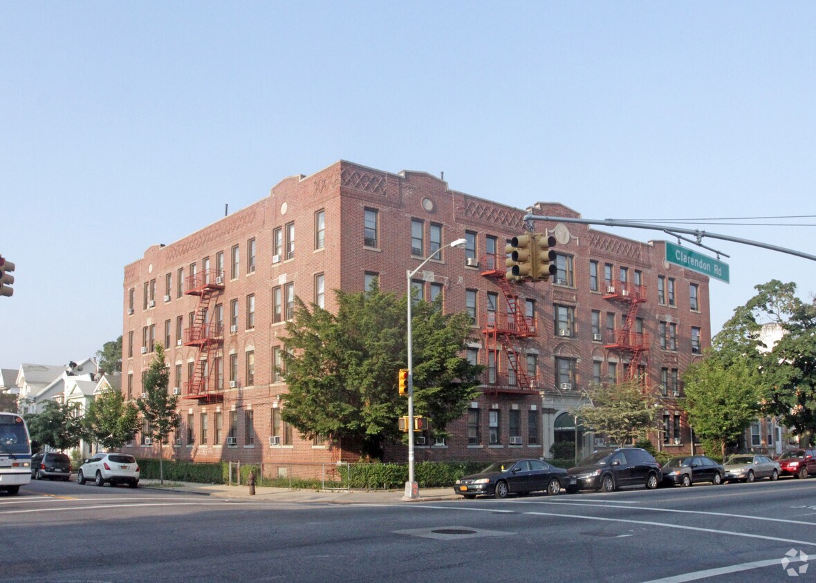 Primary Photo - New Clare Apts