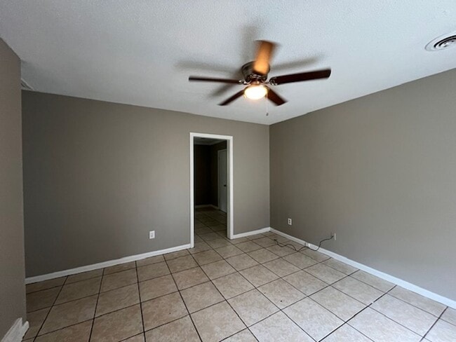 Foto del edificio - Renovated 3 Bedroom 1 Bath Home for Rent!
