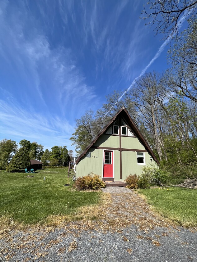 Primary Photo - 156-155 5 Mile Point Rd