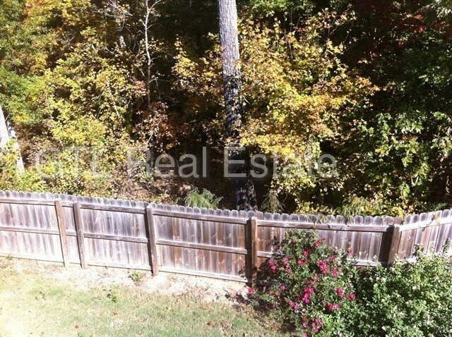 Foto del edificio - 222 Highwoods Pkwy