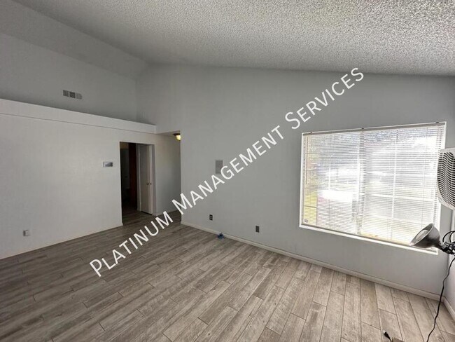 Foto del edificio - 36832 Goldenview Way