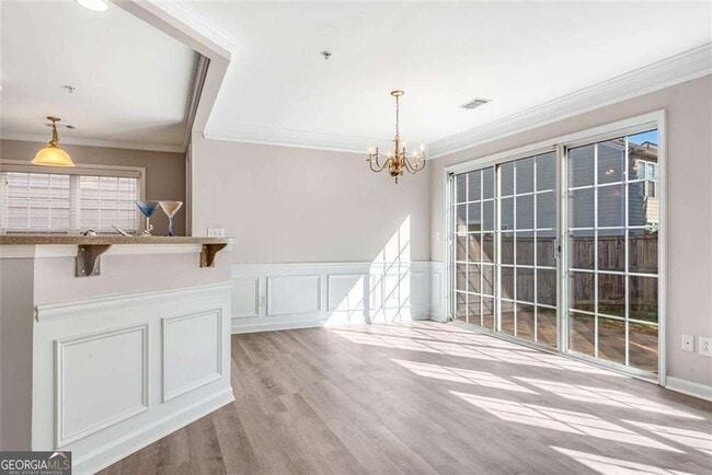 Building Photo - 268 Balaban Cir