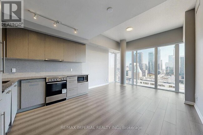 Photo du bâtiment - 435 Richmond St W