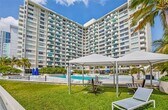 Foto principal - 1200 West Ave