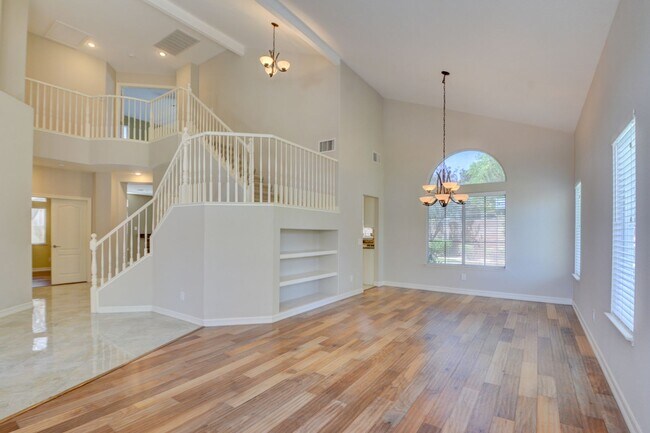 Building Photo - Sunridge - Two Story House - 3 Car Garage ...