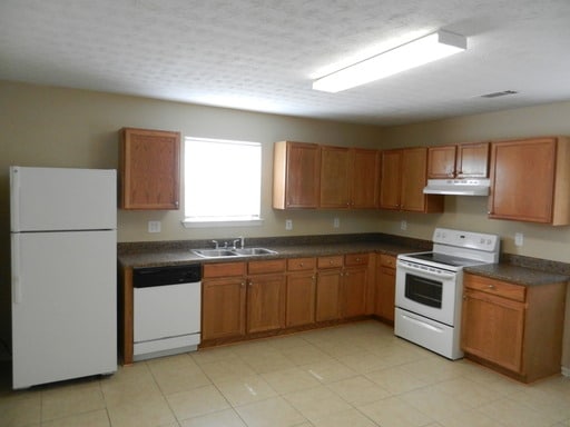 Building Photo - 8119 Wynfield Dr