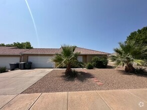 Building Photo - 2546 E 620 N