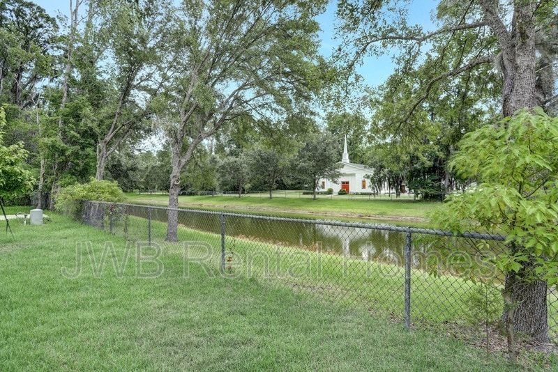 Building Photo - 6444 Hughes St