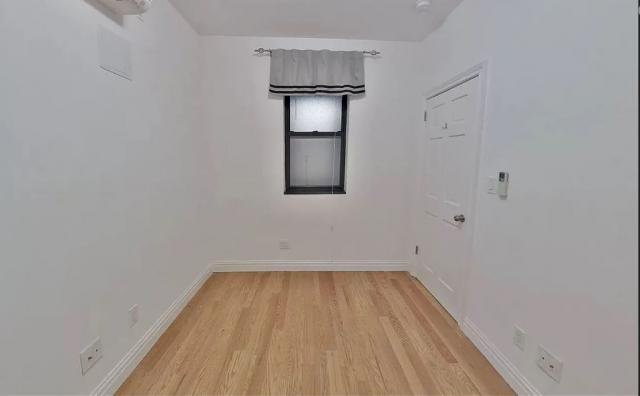 Foto del edificio - 2 bedroom in New York NY 10019