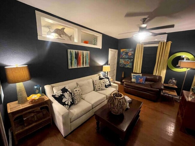 Foto del edificio - 2521 Avenue Q
