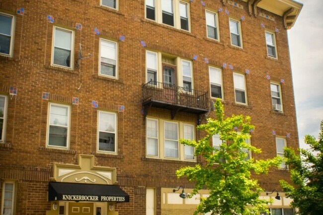 Foto del edificio - 529 S 45th St