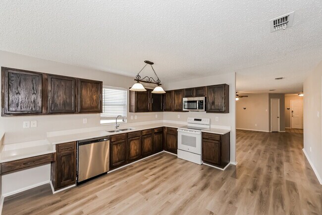 Building Photo - 8412 Mild Creek Ln