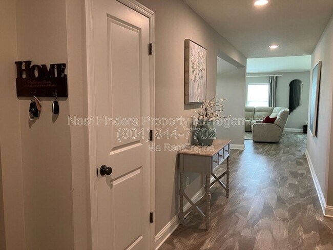 Building Photo - 7842 Sunnydale Ln