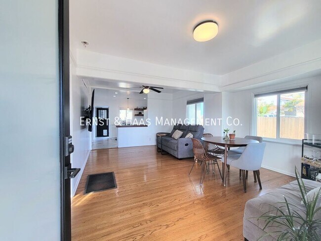 Foto del edificio - 3041 E Spaulding St