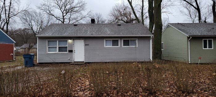 Primary Photo - 1043 Mount St