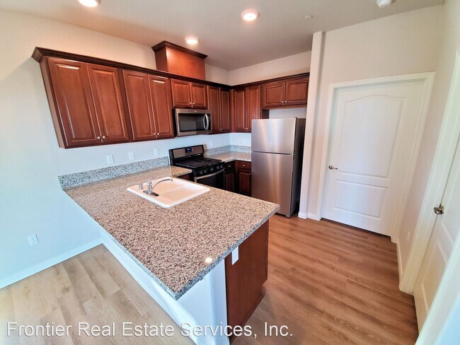 Building Photo - 2 br, 2 bath House - 3712 Red Rock Drive A