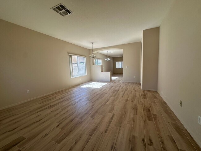 Building Photo - SAN TAN RANCH SINGLE LEVEL 4 BEDROOM WITH NEW FLOORING THROUGHOUT