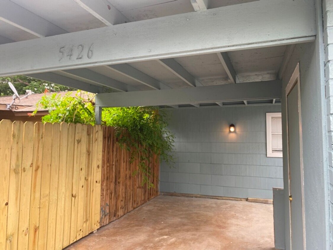 Foto del edificio - Affordable Townhome