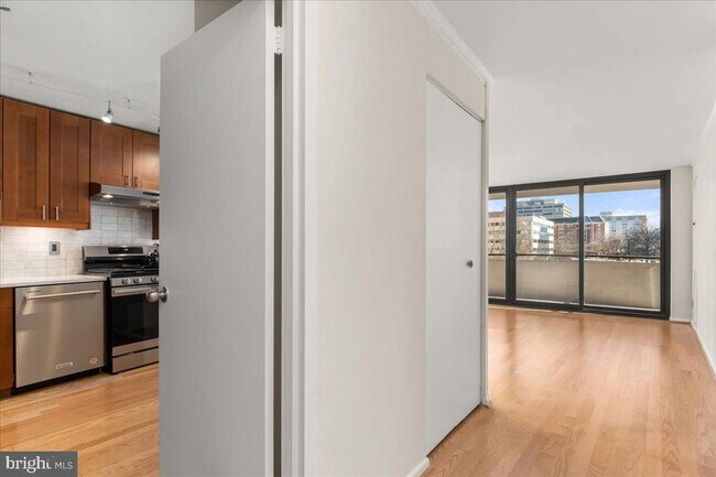 Foto del edificio - 4620 N Park Ave