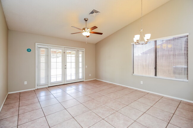 Building Photo - 598 S Terrace Rd